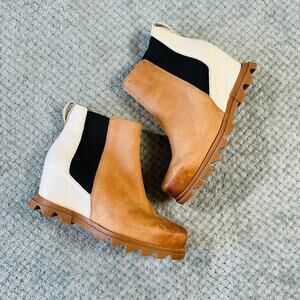SOREL JOAN OF ARCTIC Leather Wedge Boot II Brown/White Two-Tone 9.5